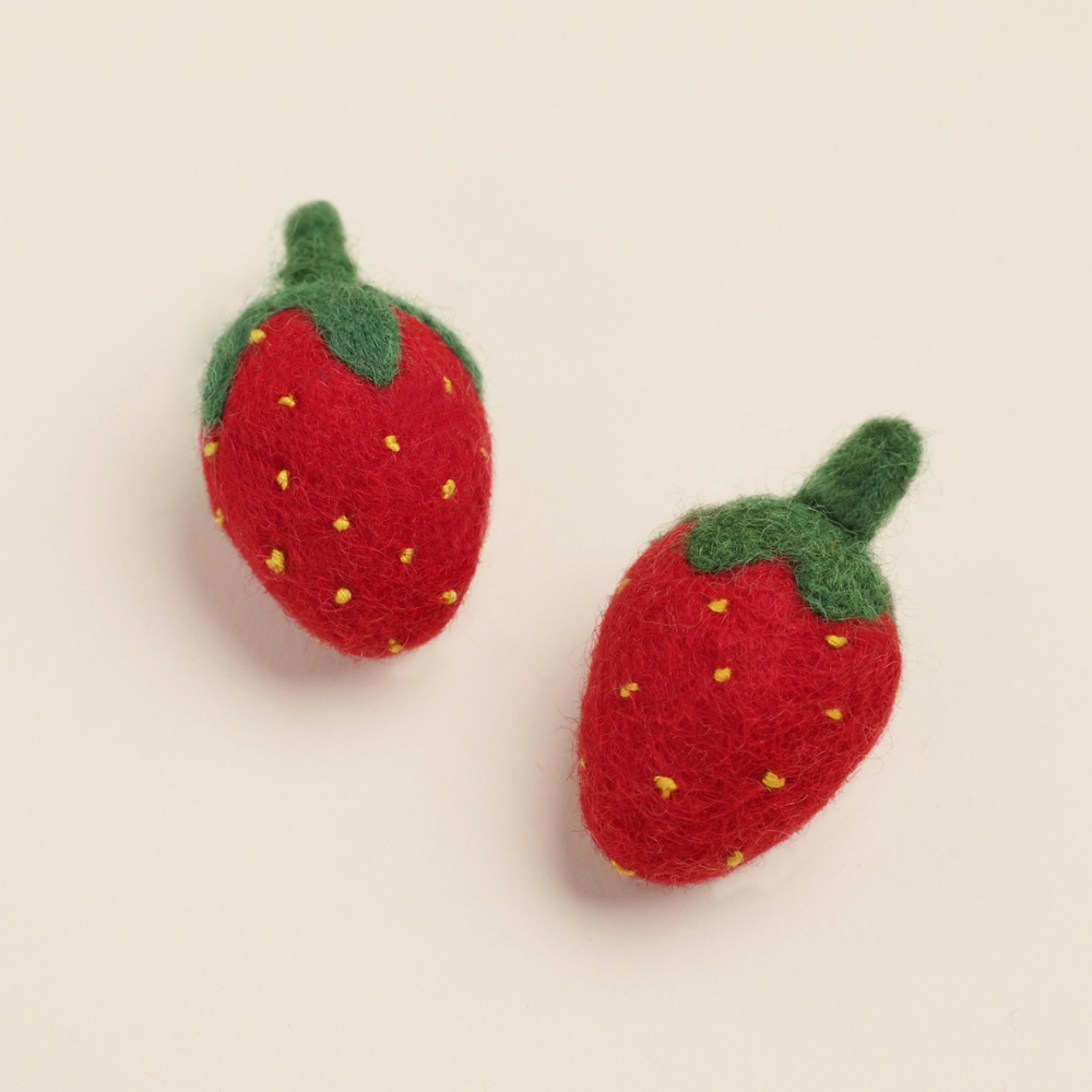 Dekobbild Katzenspielzeug KITTY STRAWBERRIES - modernbeast